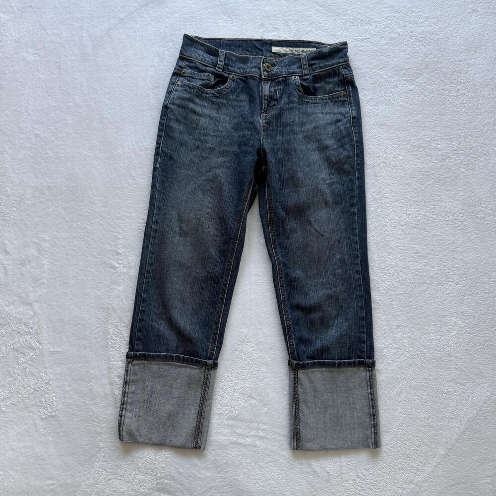 DKNY Blue Denim Cuffed Capris Womens Size 2